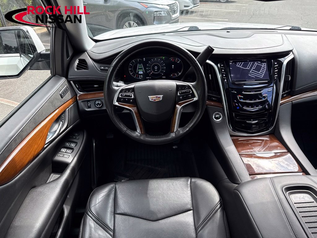 Used 2020 Cadillac Escalade Luxury AWD/4WD image 28