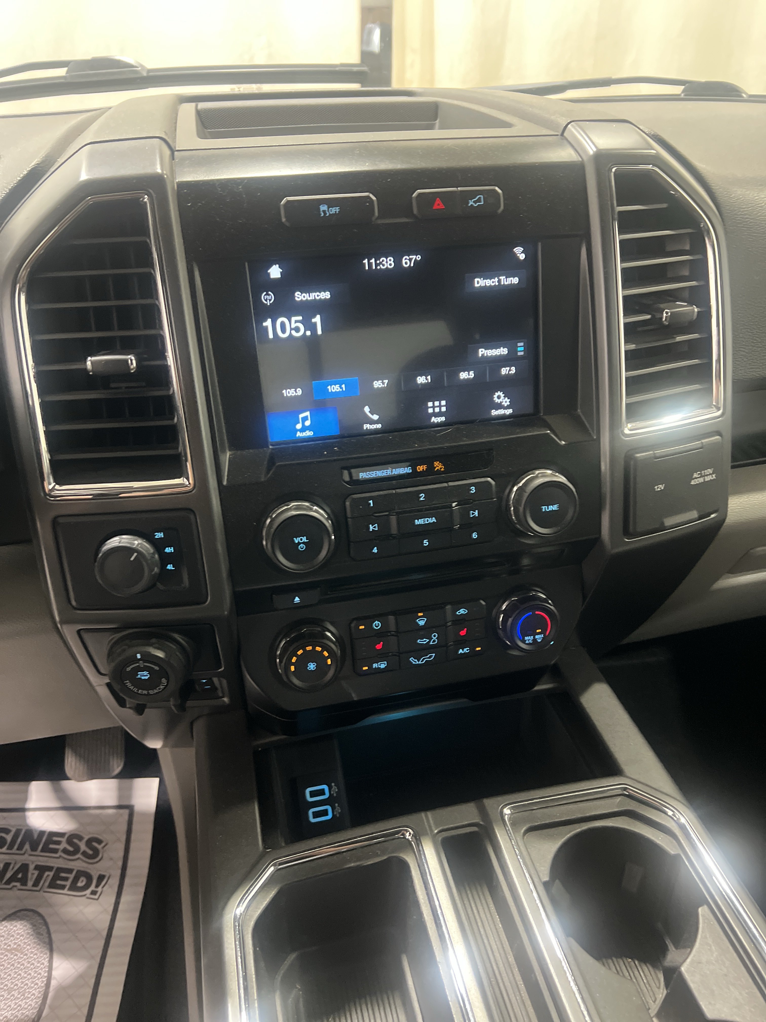 Used 2017 Ford F150 XLT w/ Equipment Group 302A Luxury AWD/4WD image 12