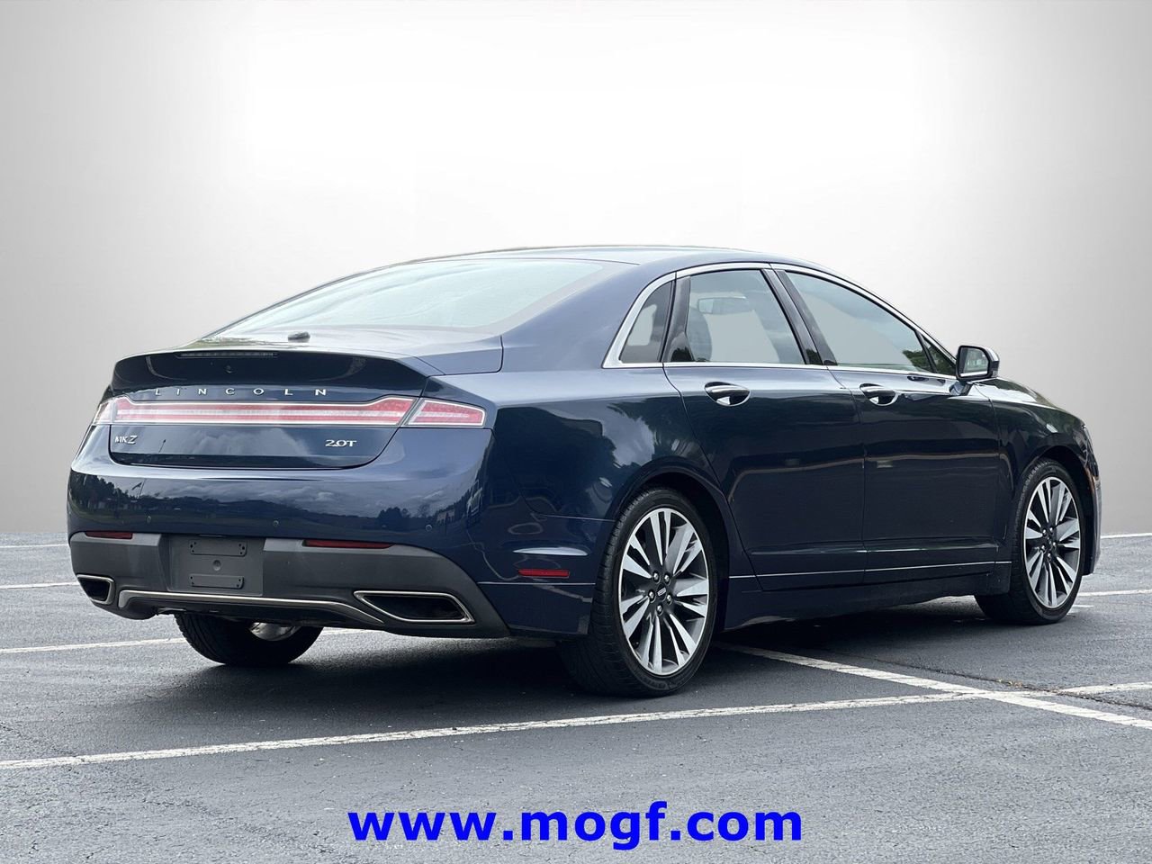 Used 2017 Lincoln MKZ Select w/ Select Plus Package image 3