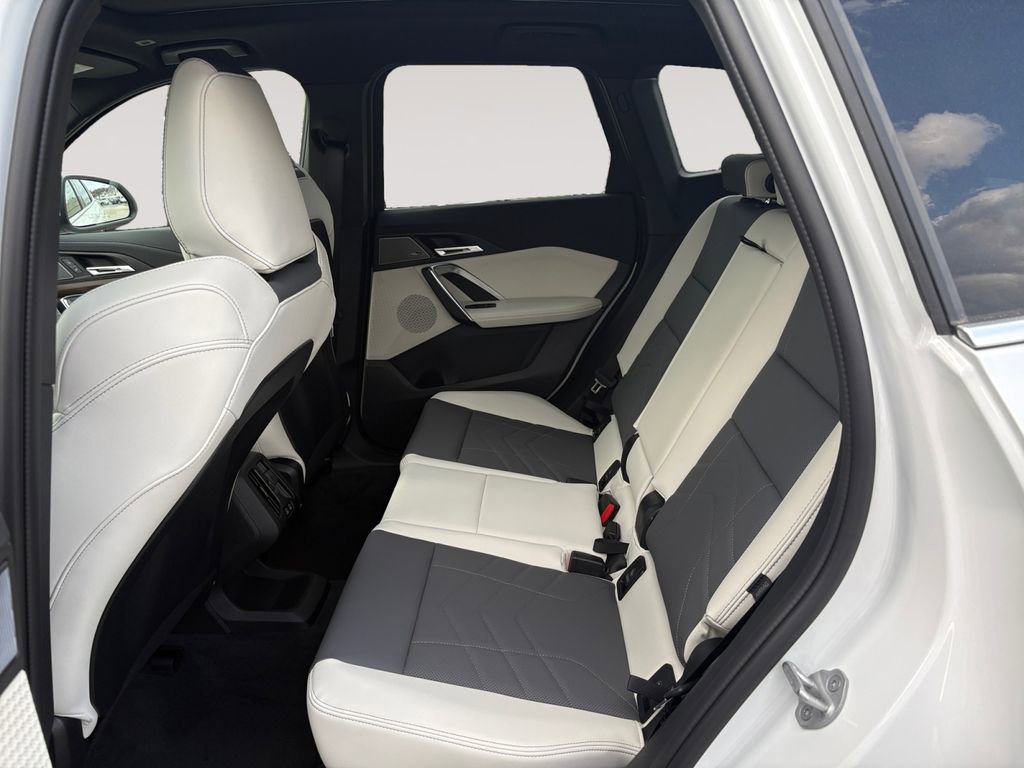 New 2026 BMW X1 xDrive28i image 13