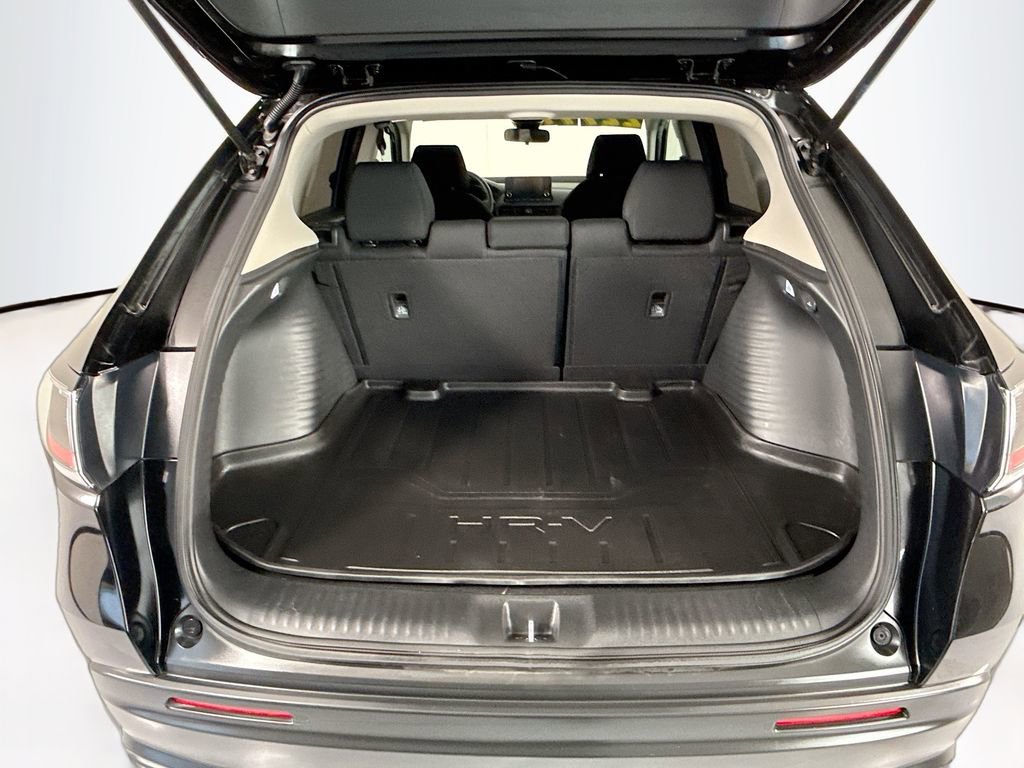 Certified 2023 Honda HR-V LX image 28