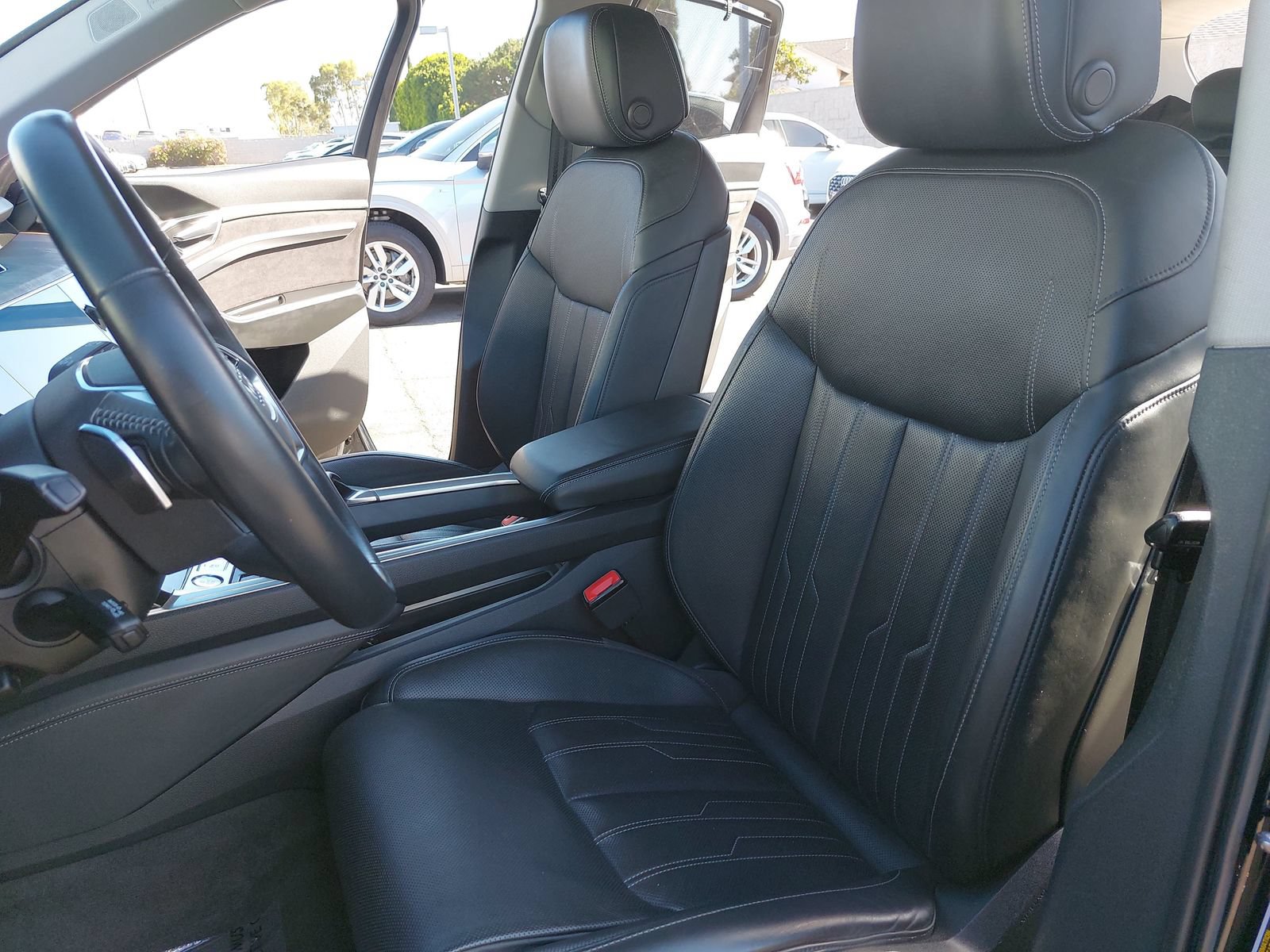 Used 2019 Audi e-tron Prestige AWD/4WD image 15