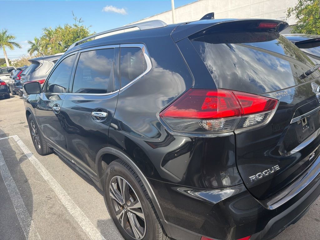 Used 2018 Nissan Rogue SL image 9