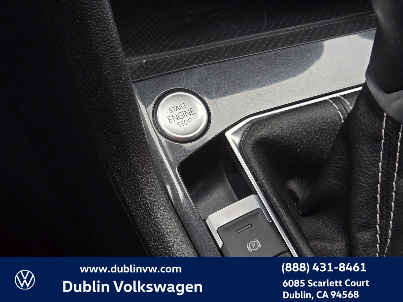 Certified 2023 Volkswagen Tiguan SE w/ Panoramic Sunroof Package FWD image 20