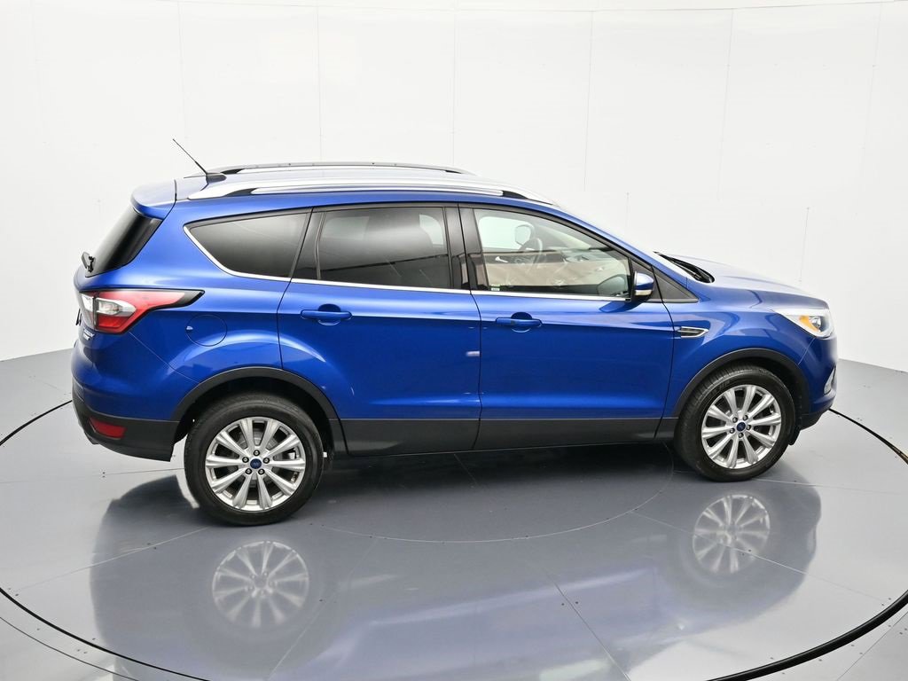 Used 2017 Ford Escape Titanium image 32
