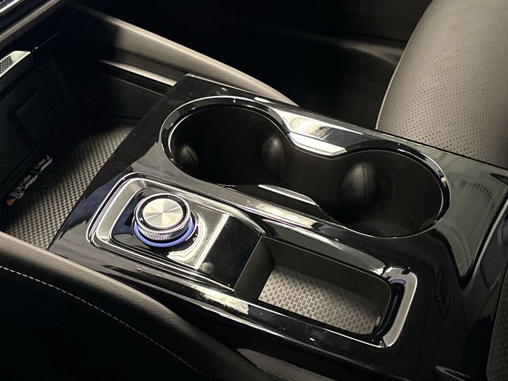 New 2025 Buick Envision Sport Touring image 22