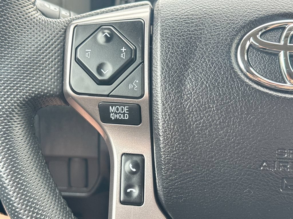 Used 2022 Toyota Tacoma SR5 AWD/4WD image 41