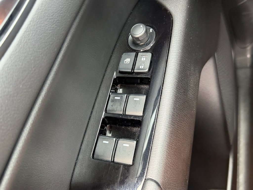 Used 2025 MAZDA CX-5 AWD 2.5 S w/ Select Package image 34