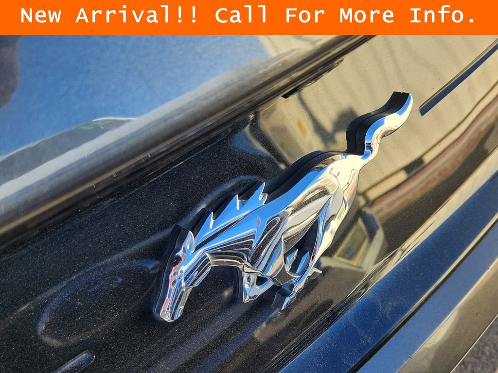 Used 2018 Ford Mustang EcoBoost image 10