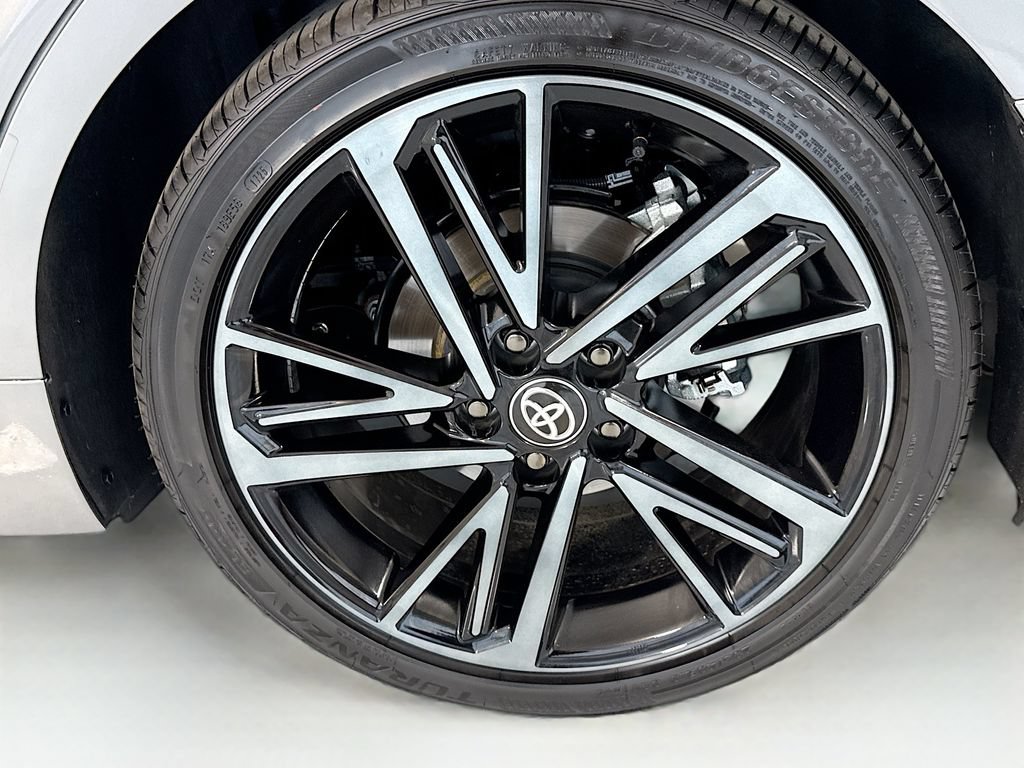 Used 2025 Toyota Camry XSE w/ Premium Package FWD image 31