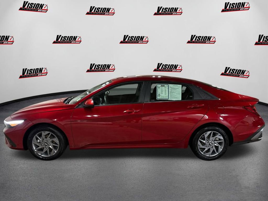 Used 2024 Hyundai Elantra SEL image 8