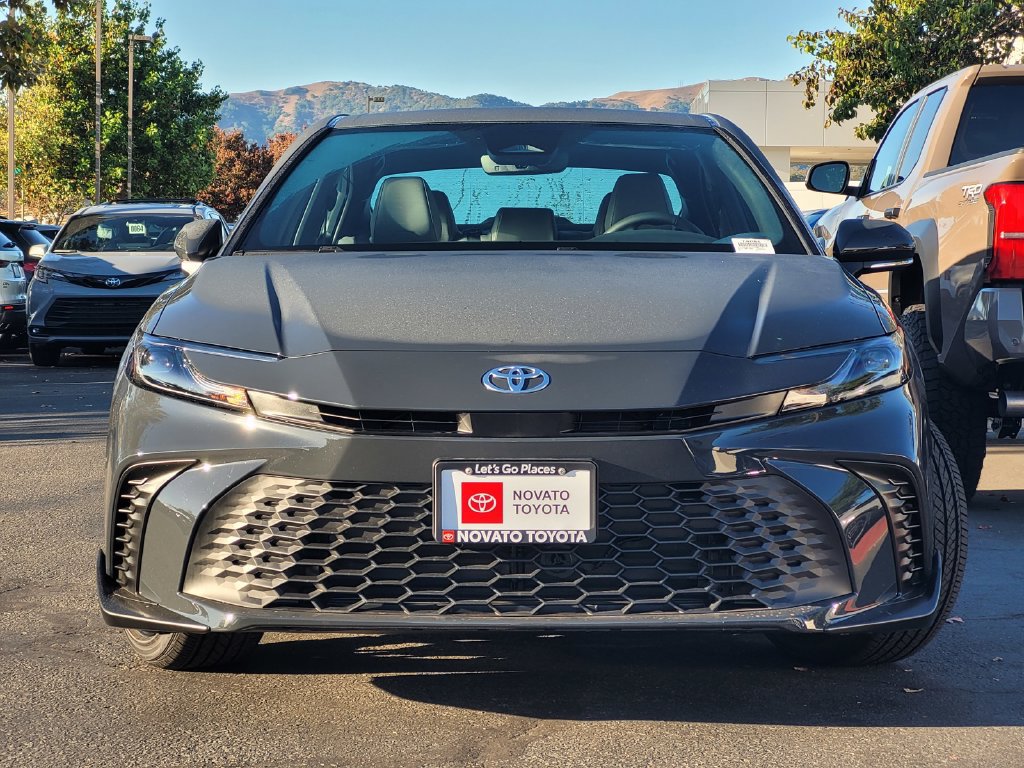 New 2026 Toyota Camry SE FWD image 2