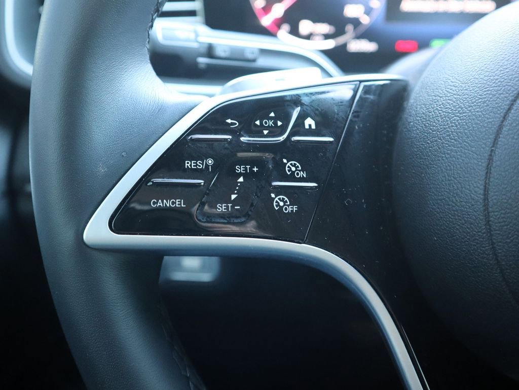 Certified 2025 Mercedes-Benz GLE 450e 4MATIC image 22