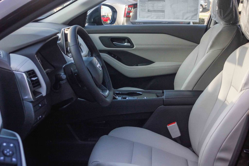 New 2025 Nissan Rogue SV w/ SV Premium Package image 20