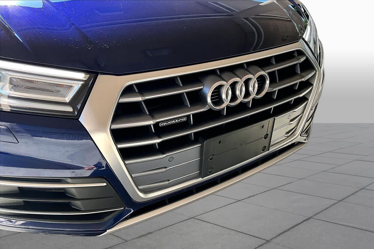 Used 2020 Audi Q5 2.0T Premium w/ Convenience Package AWD/4WD image 30