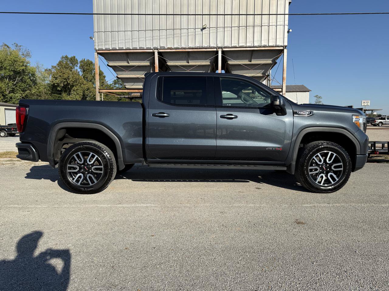 Used 2021 GMC Sierra 1500 AT4 w/ AT4 Premium Package AWD/4WD image 6