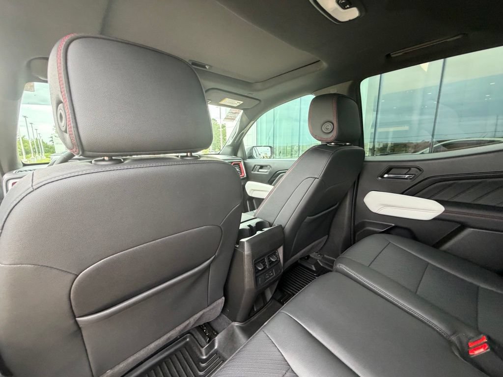 Used 2024 GMC Canyon AT4X AWD/4WD image 25