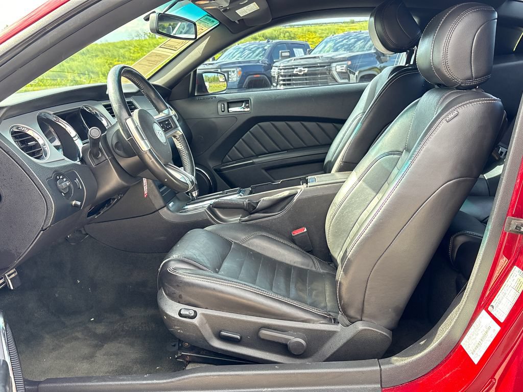 Used 2014 Ford Mustang GT Premium w/ Comfort Package RWD image 16