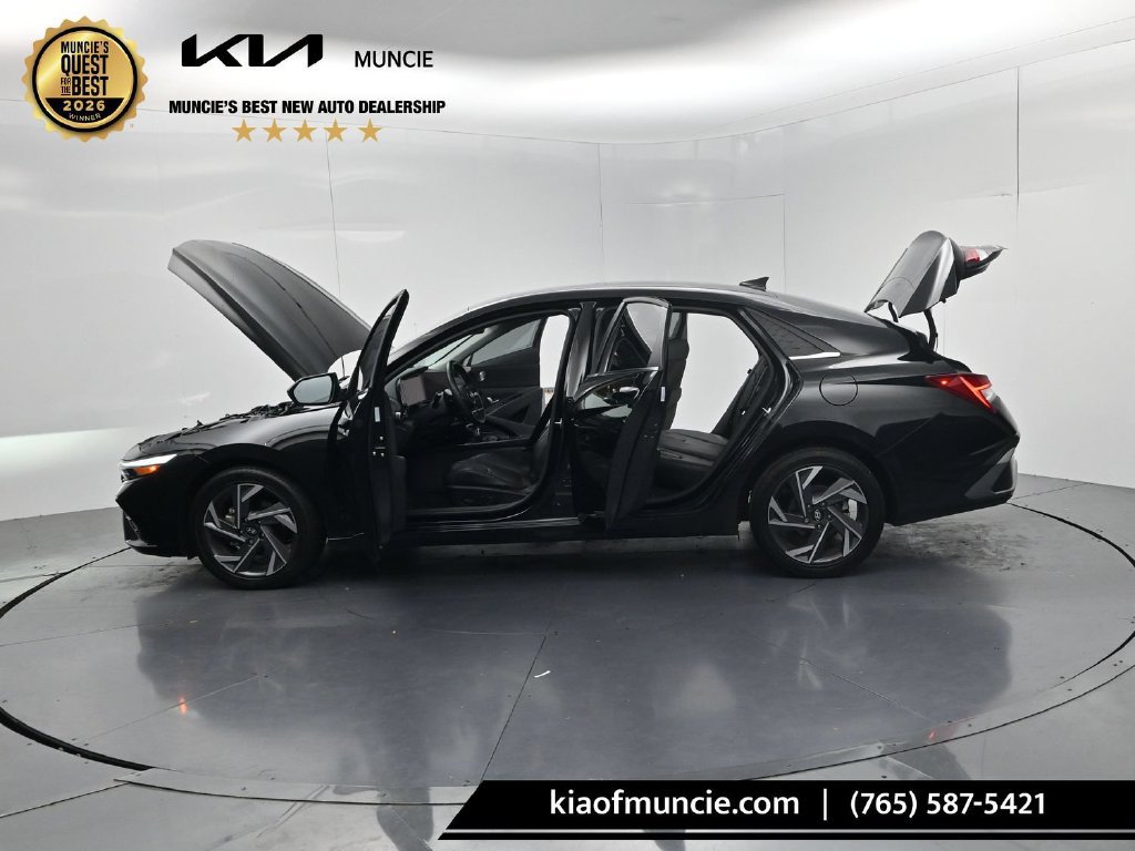 Used 2025 Hyundai Elantra Limited w/ Cargo Package FWD image 60
