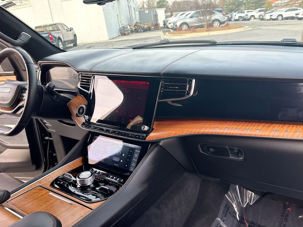 Used 2022 Jeep Grand Wagoneer Series III w/ Rear Seat Video Group 1 image 28