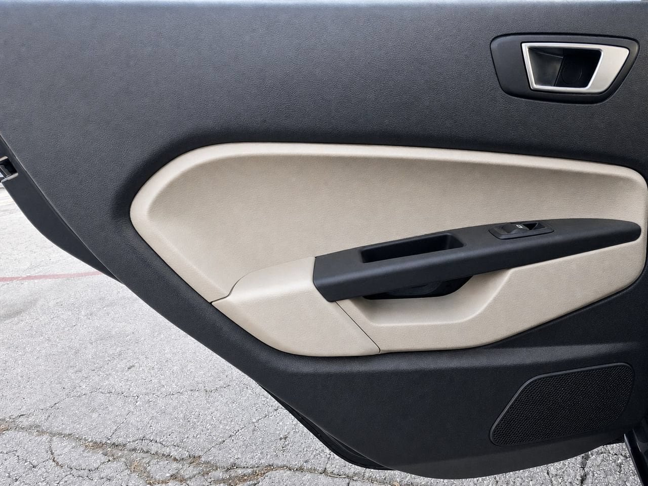 Used 2014 Ford Fiesta SE FWD image 30