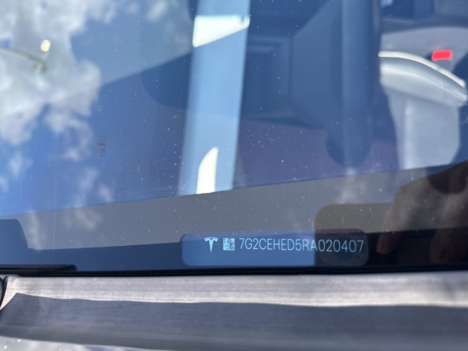 Used 2024 Tesla Cybertruck AWD Crew Cab image 9