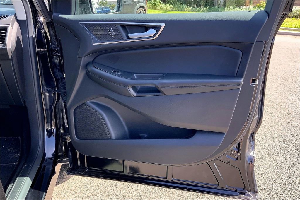 Used 2022 Ford Edge SEL w/ Convenience Package image 23
