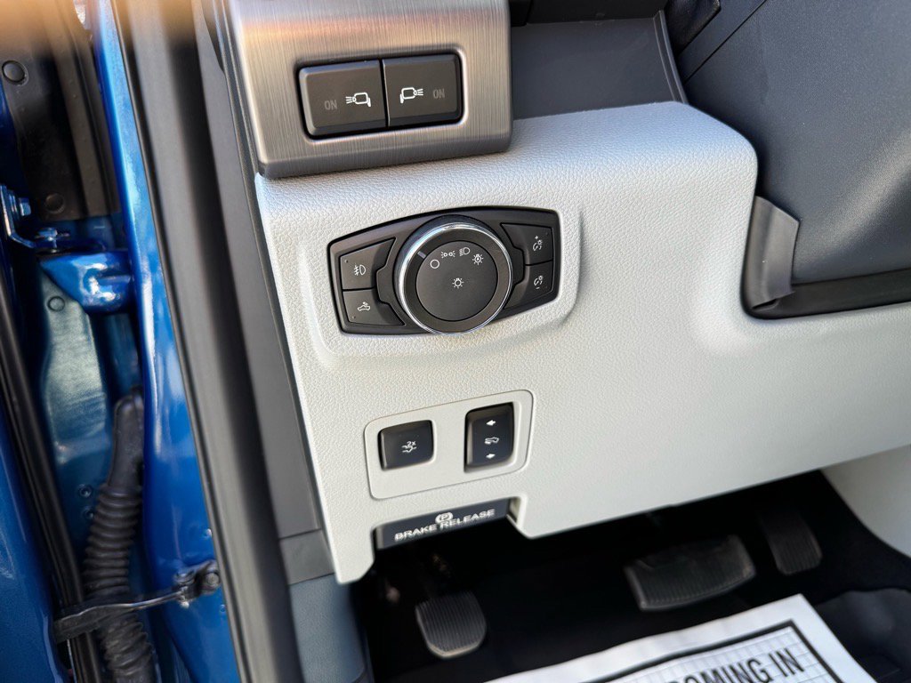 Used 2022 Ford F450 Limited w/ FX4 Off-Road Package image 23