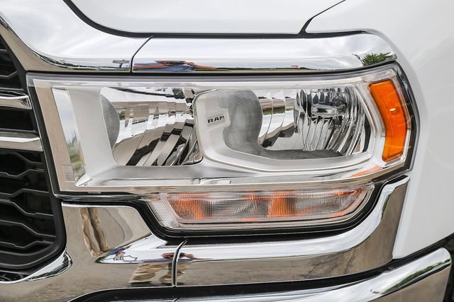 Used 2021 RAM 2500 Tradesman w/ Chrome Appearance Group AWD/4WD image 8
