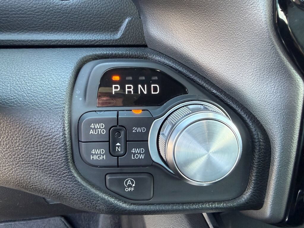 Used 2026 RAM 1500 Laramie AWD/4WD image 27