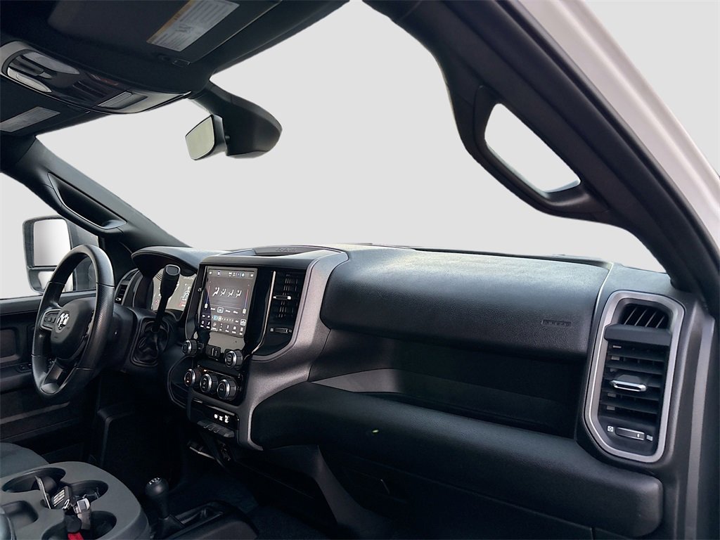 Used 2024 RAM 3500 Tradesman w/ Chrome Appearance Group image 28