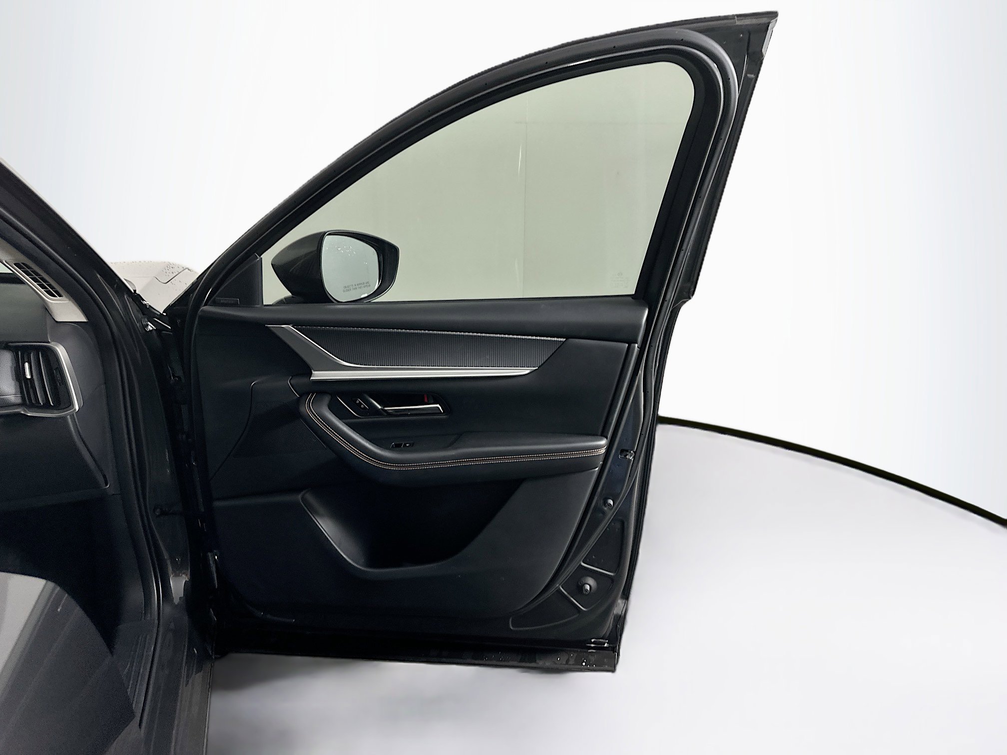 Used 2024 MAZDA CX-90 Plug-In Hybrid w/ Premium Pkg image 36