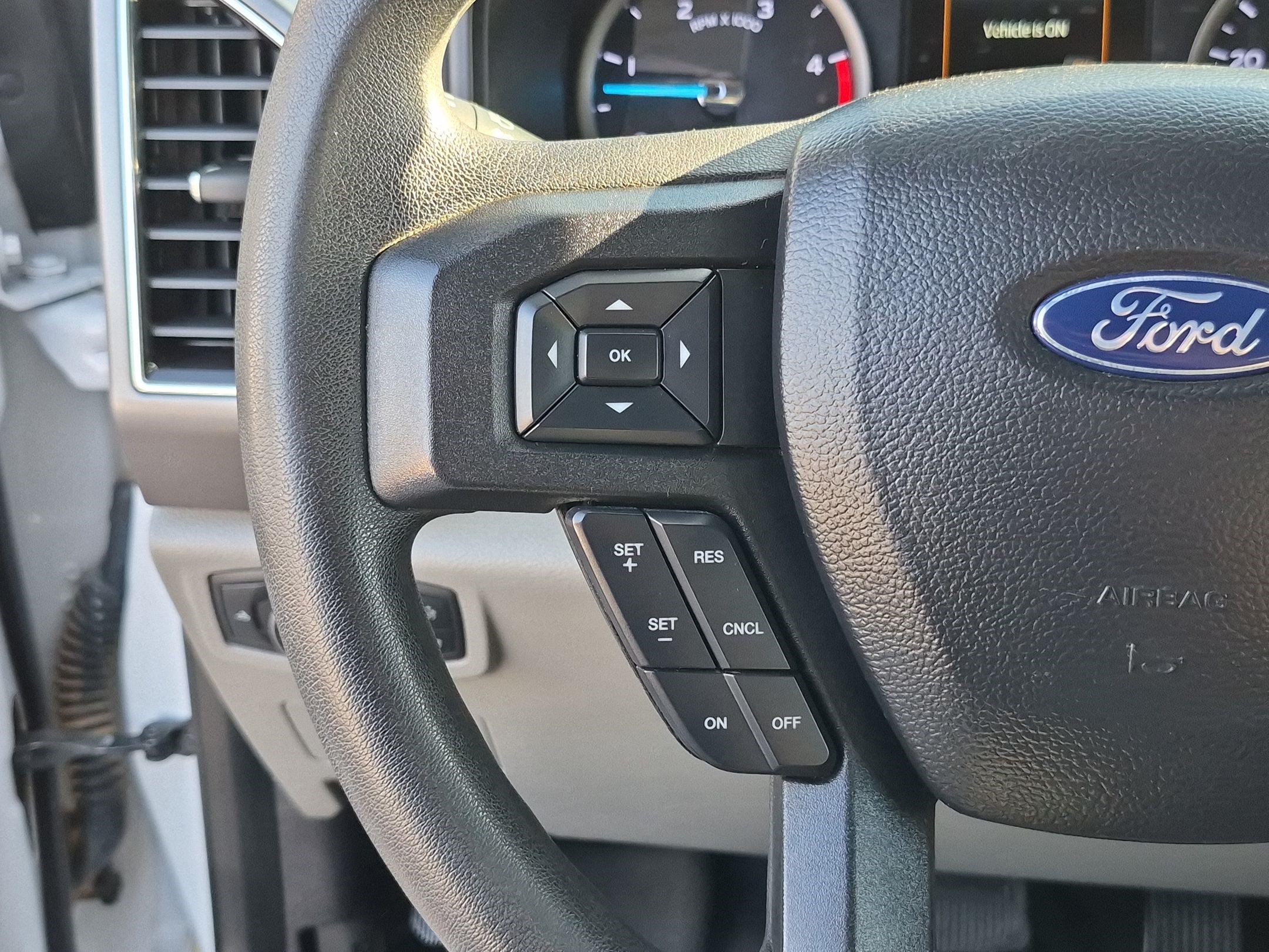 Used 2020 Ford F250 XLT w/ FX4 Off-Road Package AWD/4WD image 19