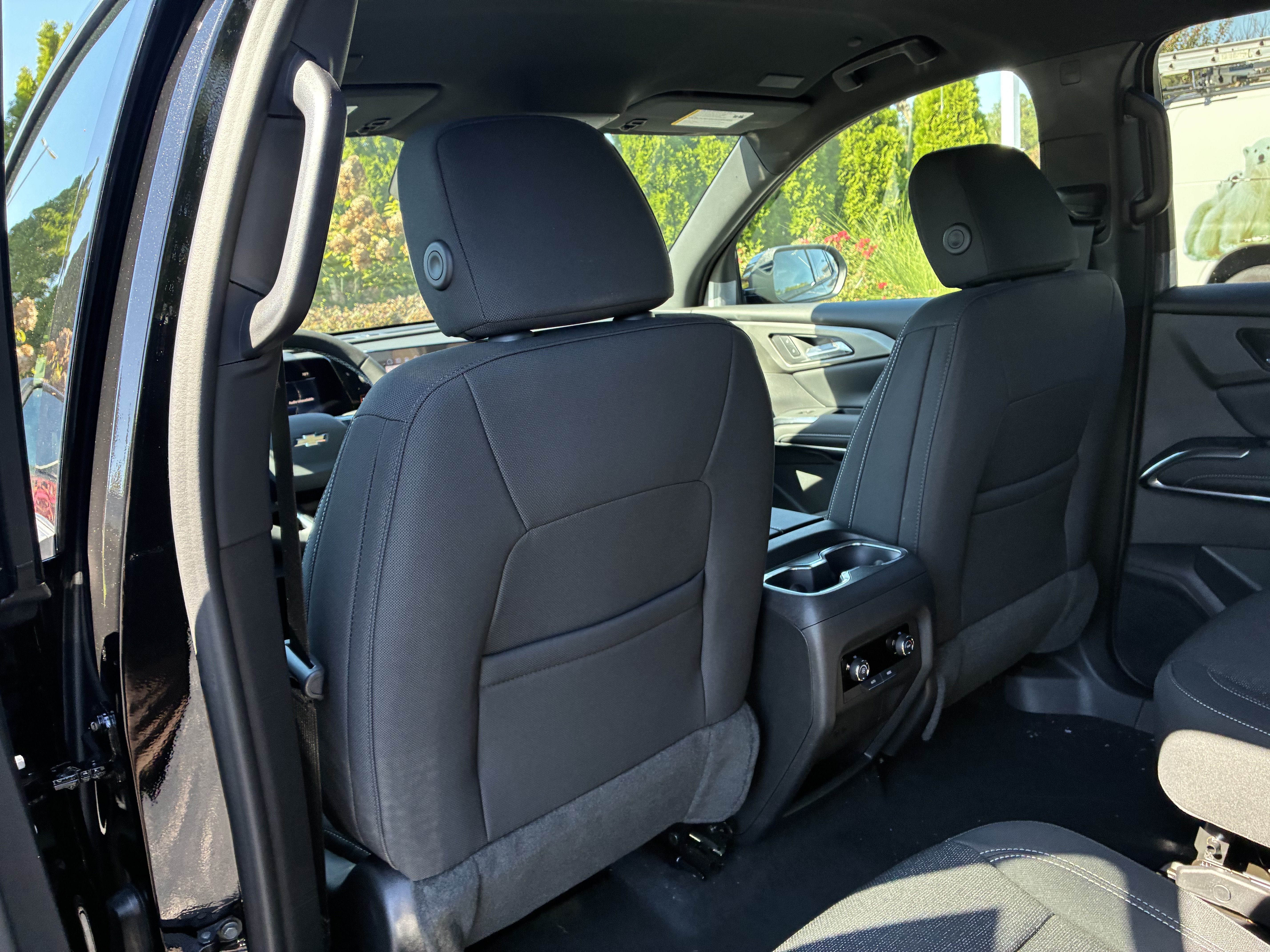New 2027 Chevrolet Traverse LT FWD image 15