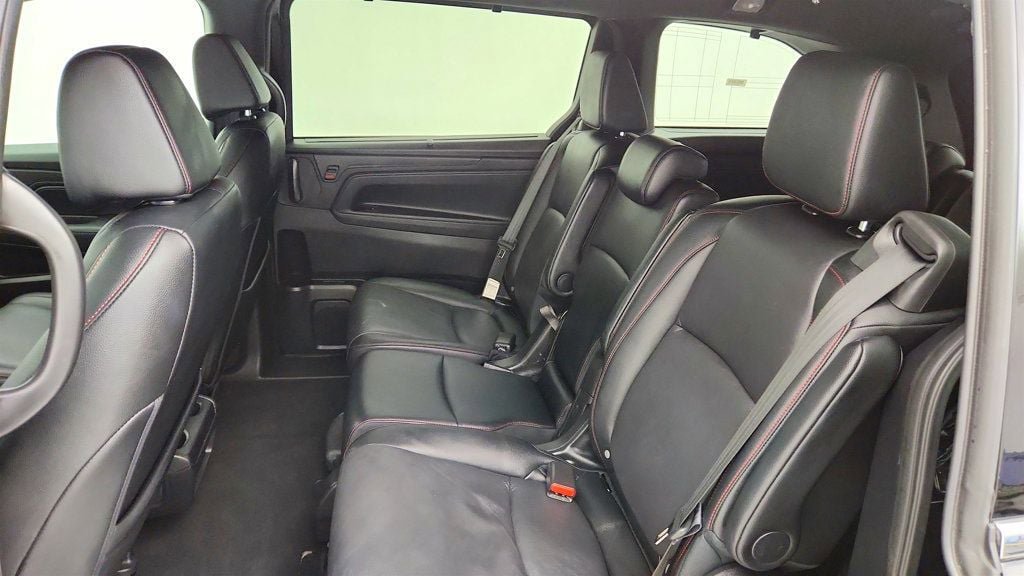 Used 2025 Honda Odyssey Sport-L image 21
