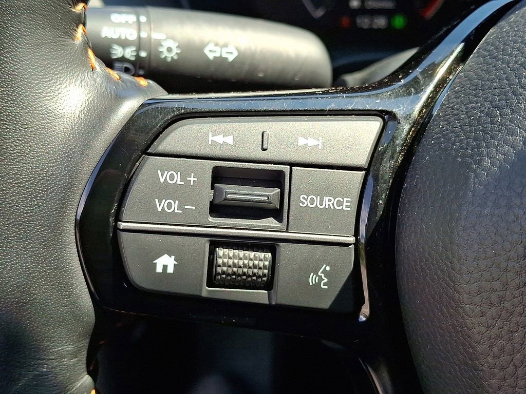 Used 2025 Honda HR-V Sport image 16
