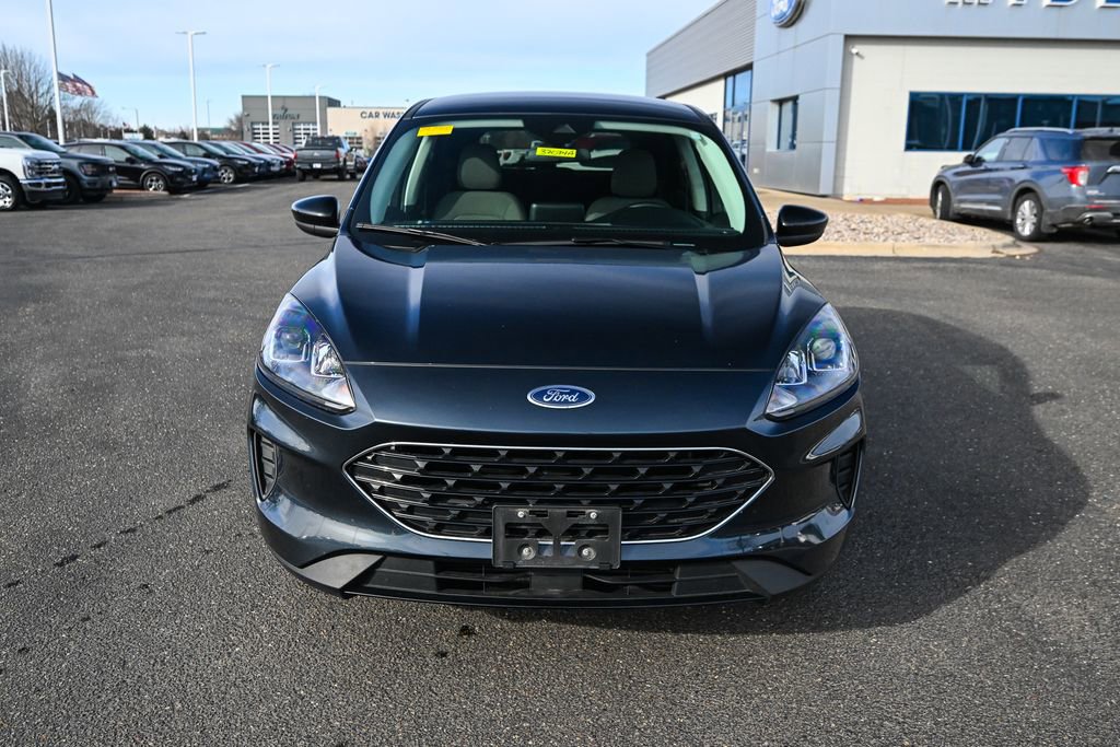 Certified 2022 Ford Escape SE w/ SE Sport Appearance Package AWD/4WD image 10