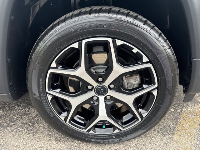 Used 2025 Jeep Compass Limited AWD/4WD image 13