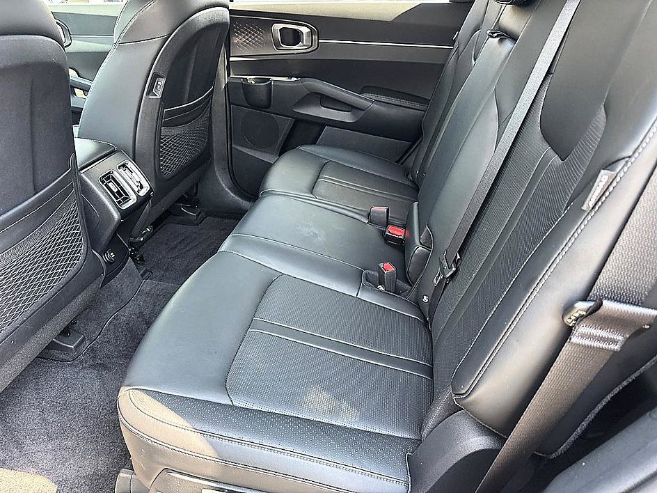 Used 2026 Kia Sorento EX FWD image 10