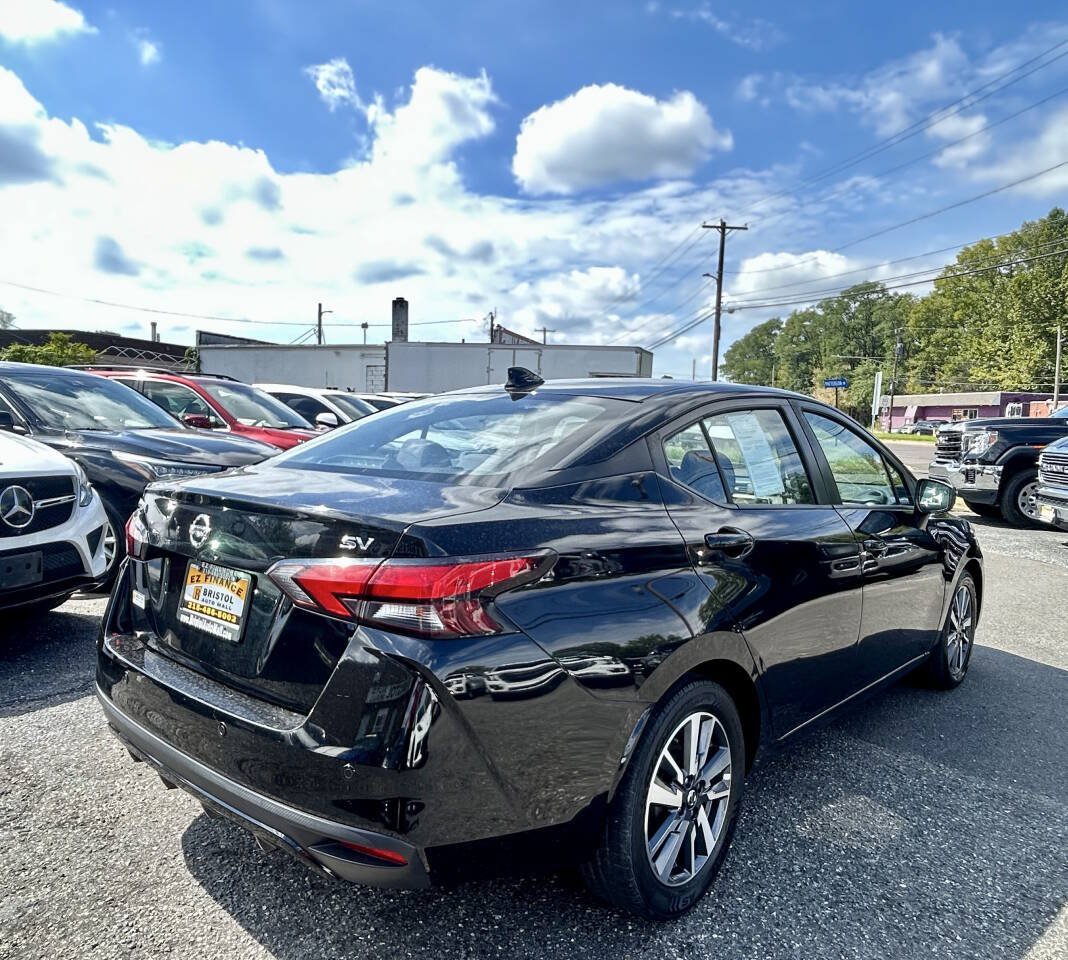 Used 2020 Nissan Versa SV FWD image 5