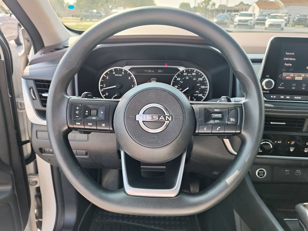 Used 2022 Nissan Rogue S AWD/4WD image 17