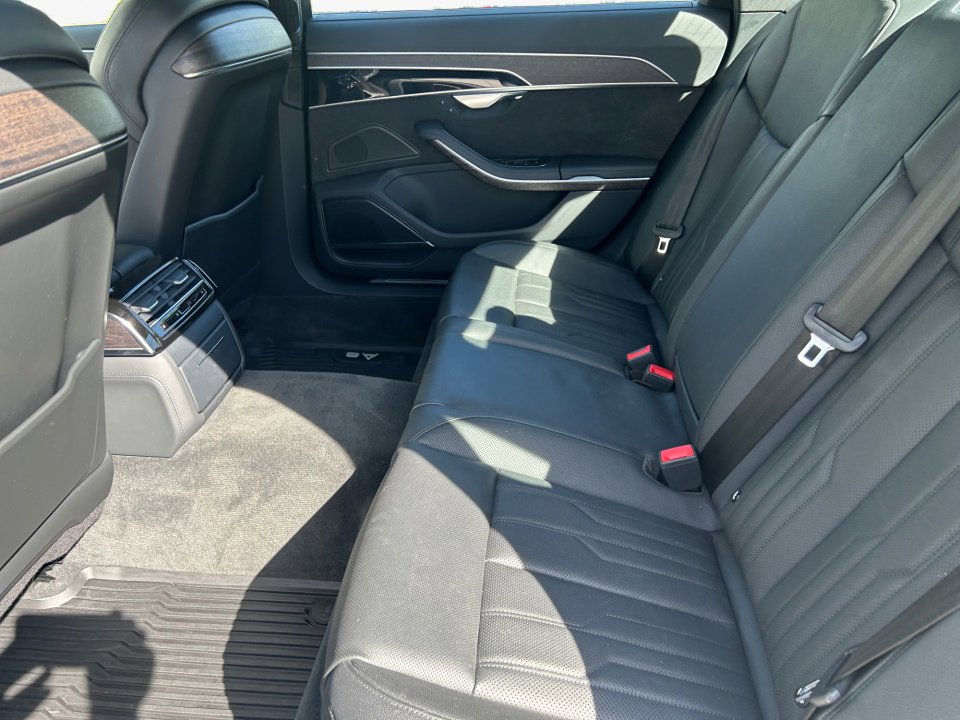 Used 2021 Audi A8 L 3.0T w/ Executive Plus Package image 13