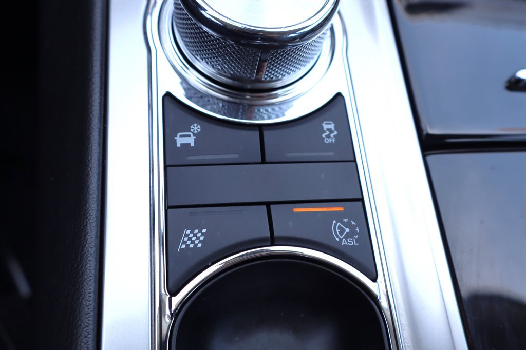 Used 2011 Jaguar XF RWD image 30