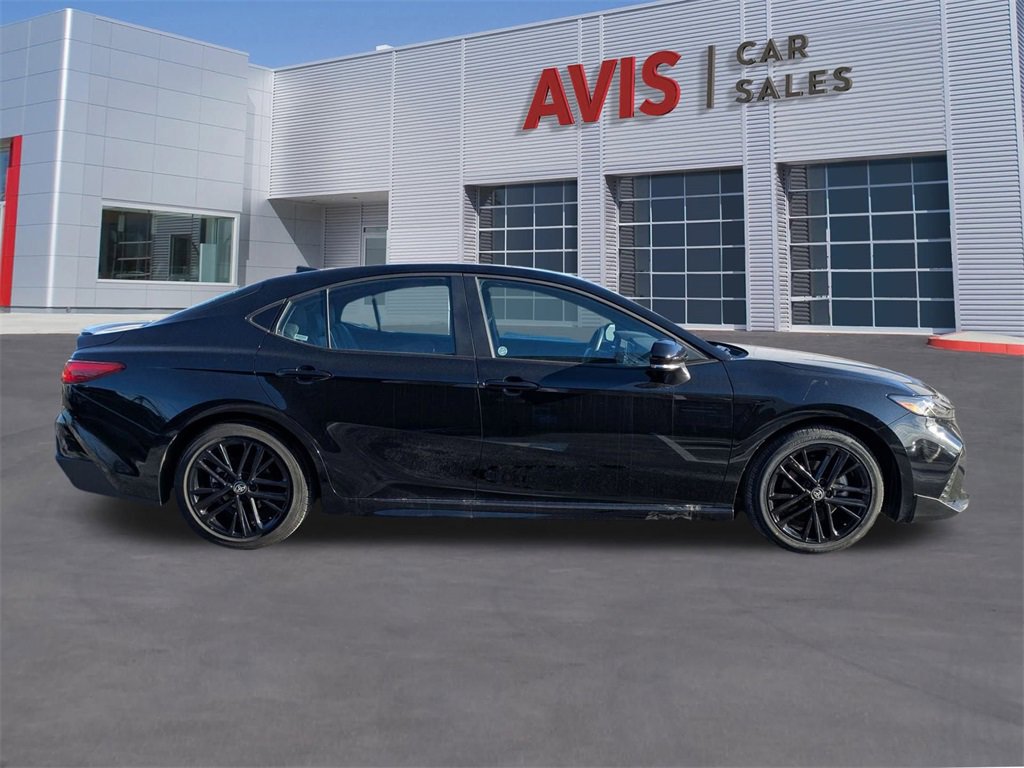 Used 2025 Toyota Camry SE image 7