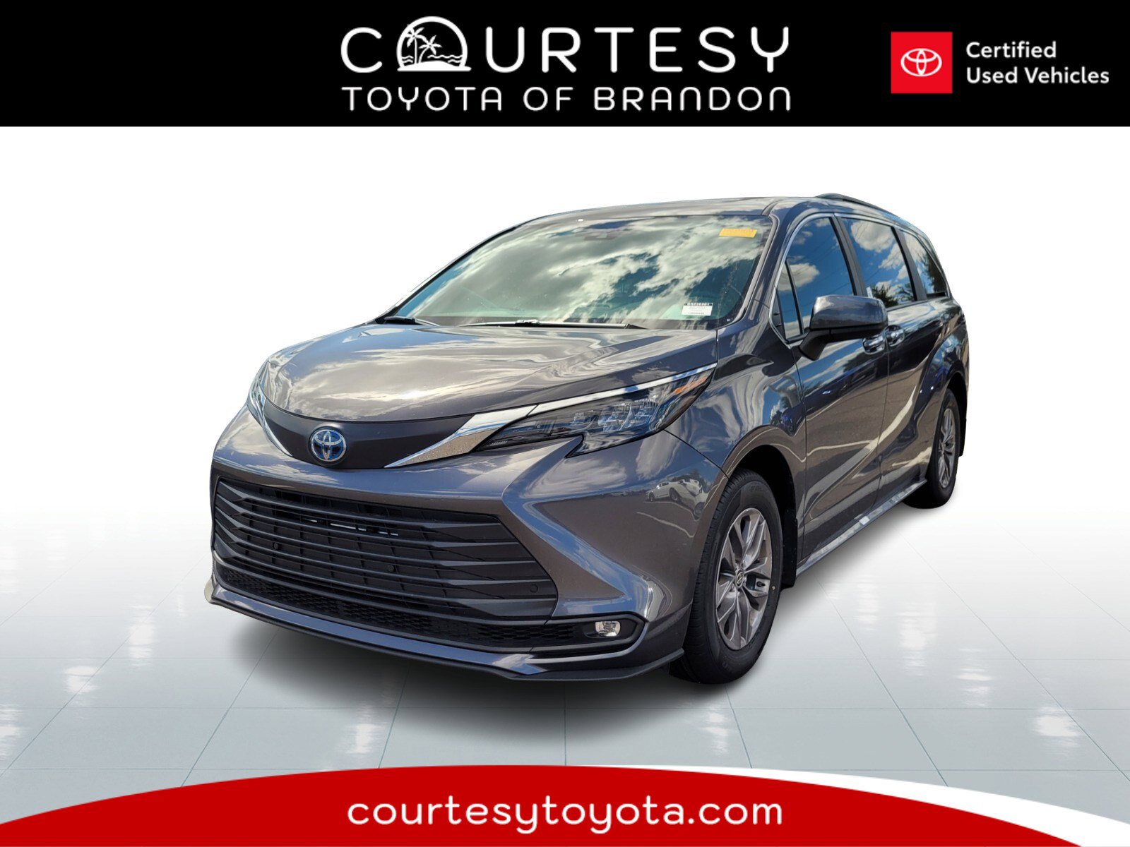Certified 2025 Toyota Sienna XLE