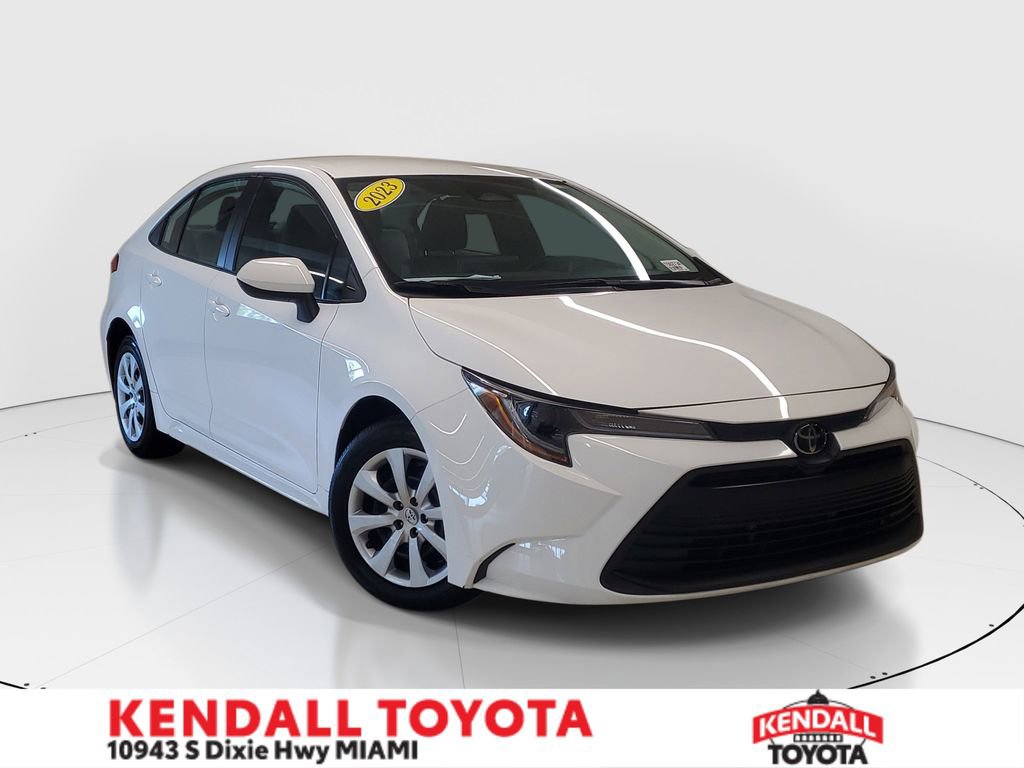 Used 2023 Toyota Corolla LE image 1