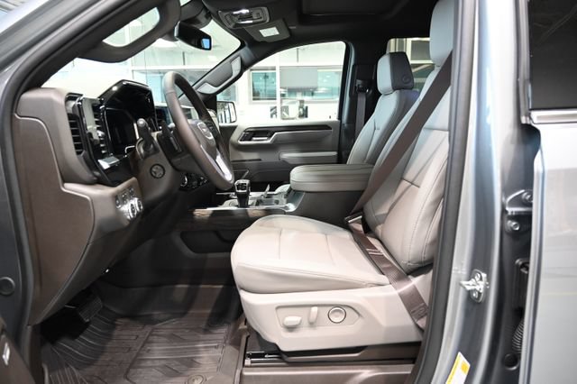 New 2026 GMC Sierra 1500 SLT w/ SLT Premium Plus Package AWD/4WD image 12