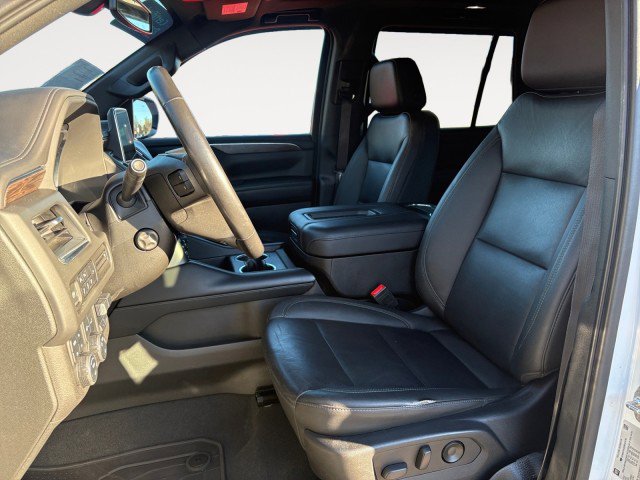 Used 2022 Chevrolet Tahoe Z71 w/ Z71 Off-Road Package AWD/4WD image 11