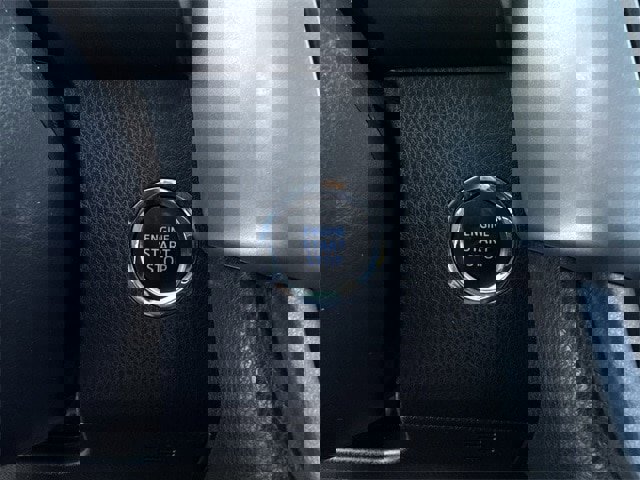 Used 2017 Toyota Highlander SE image 22