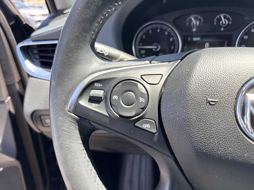 Used 2019 Buick Enclave Essence FWD image 18